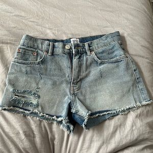 BDG Essential Mid-Rise Cutoff Short - Distressed Denim